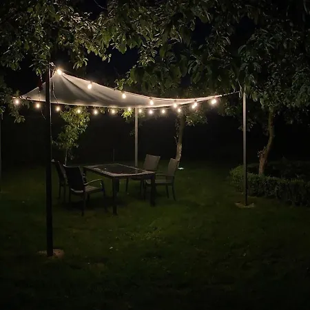 Land - Drewniany Na Wsi