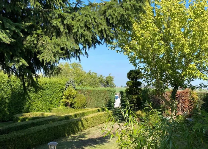 Apartment Land - Drewniany Na Wsi Osiek Maly