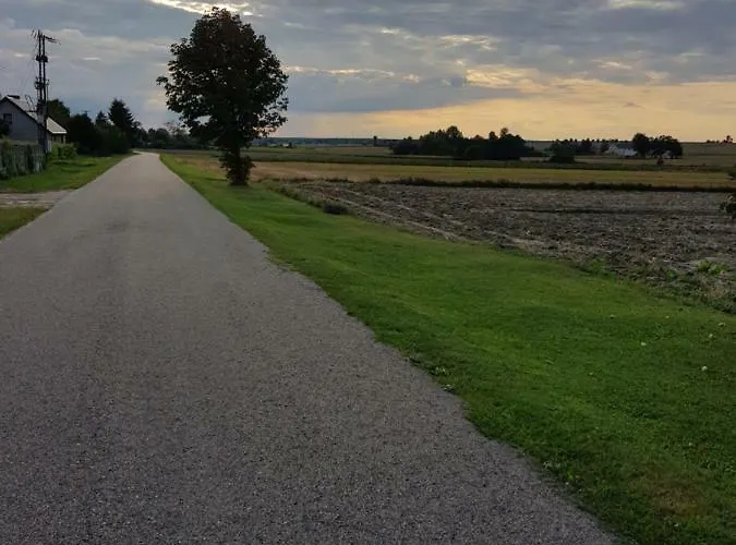 Land - Drewniany Na Wsi * Osiek Maly